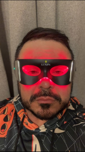 Customer with Luminator Mask image